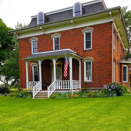 The Vine Bed & Breakfast, Llc Dundee Exterior photo